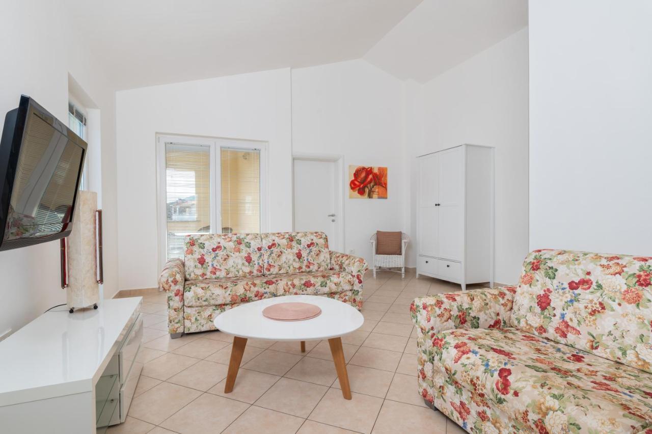 Apartment Panoramica - Ravni Labin  Exterior photo